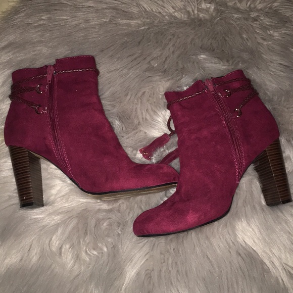 SOLD - Picture 2 of 6